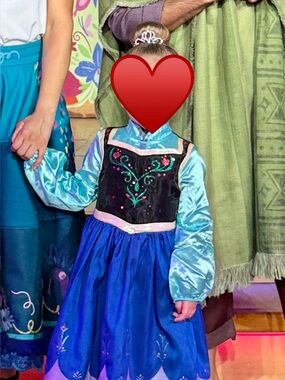 BBB Disney Store Exclusive Anna dress with cape EUC